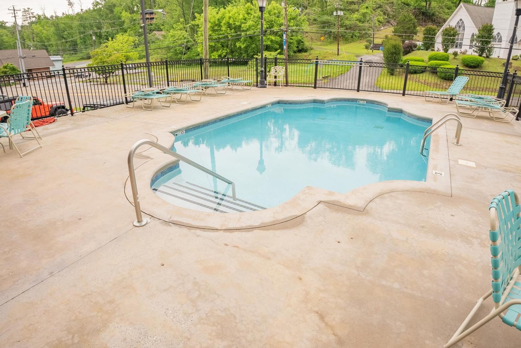 Luxurious Condo, Pool, Fireplace, Hiking Gatlinburg Luaran gambar