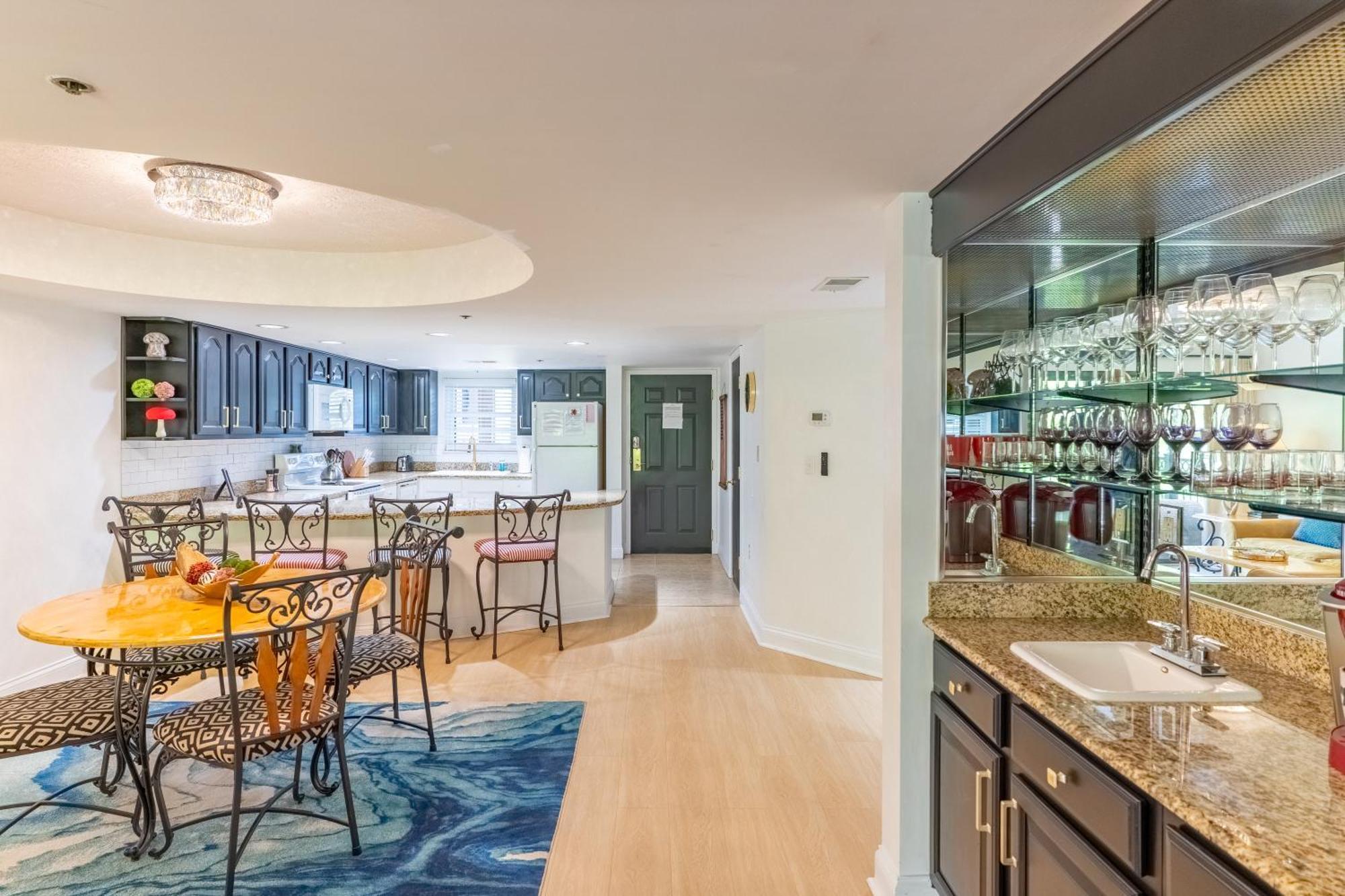 Luxurious Condo, Pool, Fireplace, Hiking Gatlinburg Luaran gambar