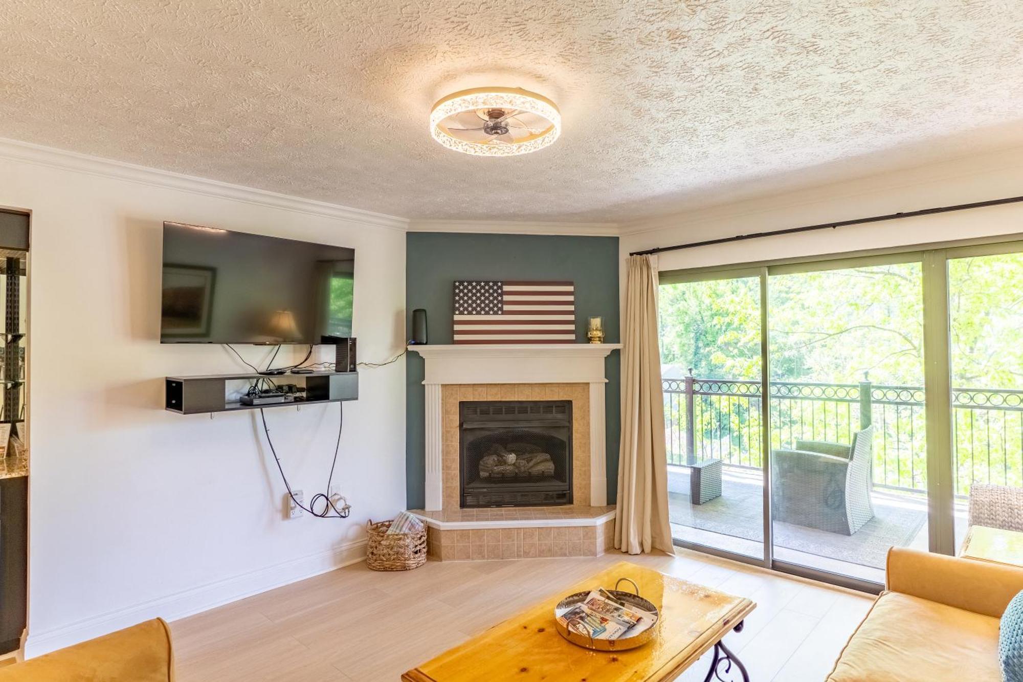 Luxurious Condo, Pool, Fireplace, Hiking Gatlinburg Luaran gambar